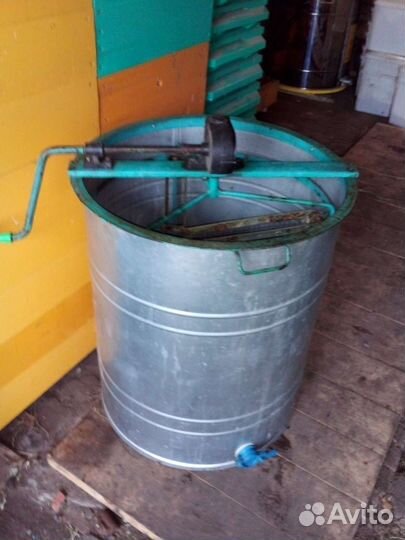 Медогонка 3 рамочная