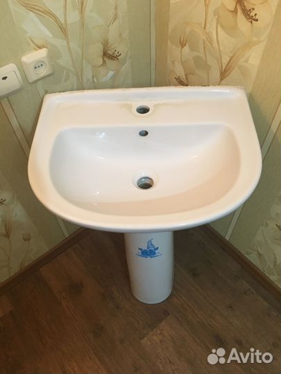 Умывальник-тюльпан бу