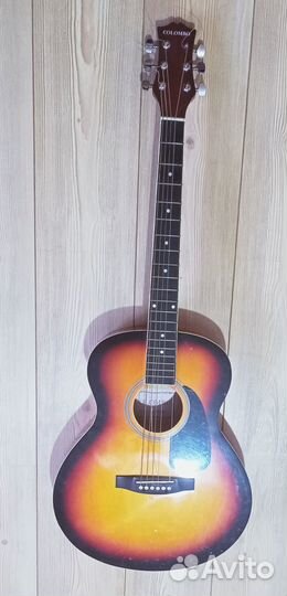 Акустическая гитара