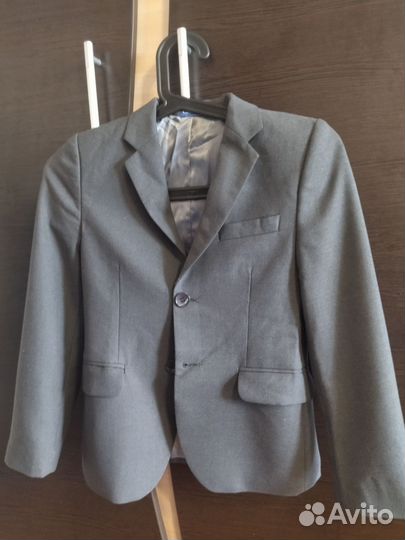 Школьный костюм + рубашки