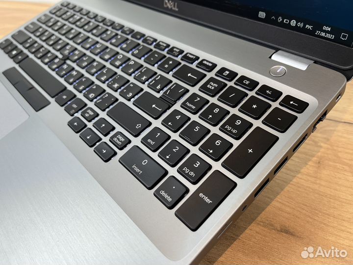 Ноутбук Dell \ i7 \ 32Gb озу \ В металле