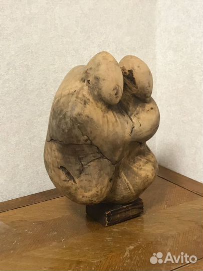 Фигура из массива дерева «Два борца»