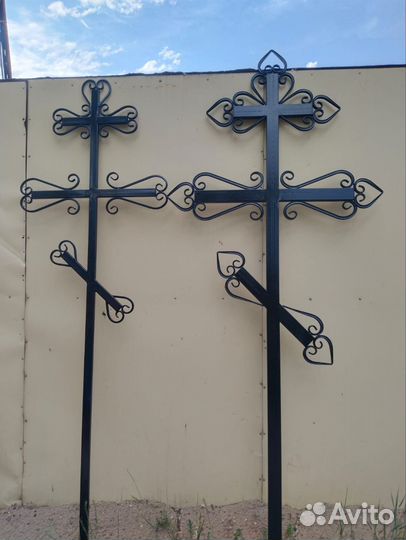 Ритуальные кресты. Оградки. Лавочки. Столы