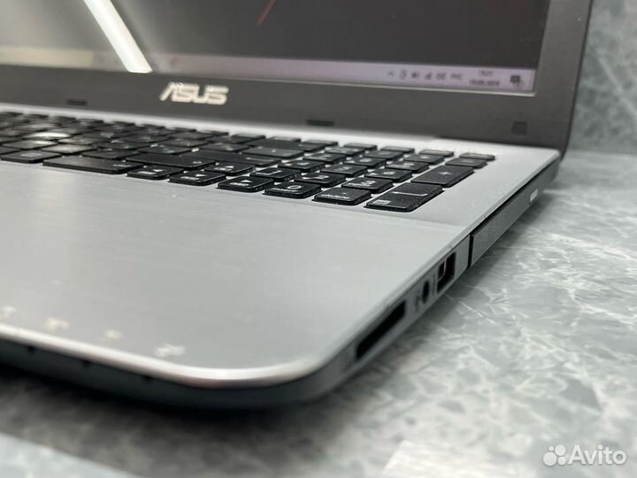 Ноутбук Asus X555LD GeForce 820m 2Gb