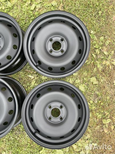 Диски оригинал Vesta Largus Logan R15