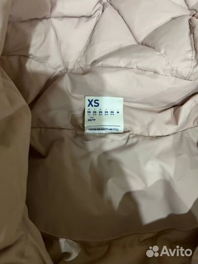 Пуховик женский Reebok розовый