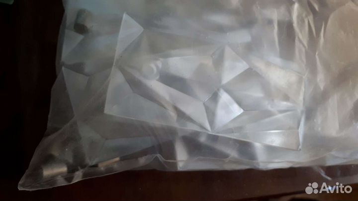 Запасные детали к хрустальной люстре