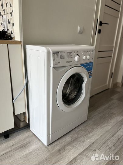 Стиральная машина узкая новая indesit