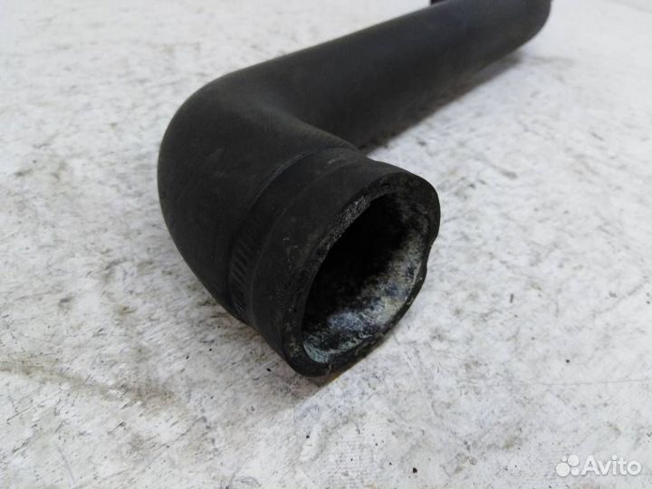 Патрубок системы охлаждения