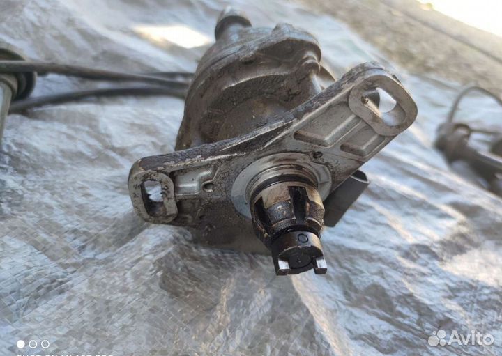 Трамблер Nissan Cube z10 March k11