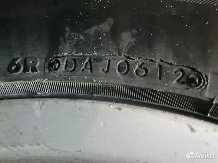 Bridgestone Ice Cruiser 7000 235/70 R16 106T