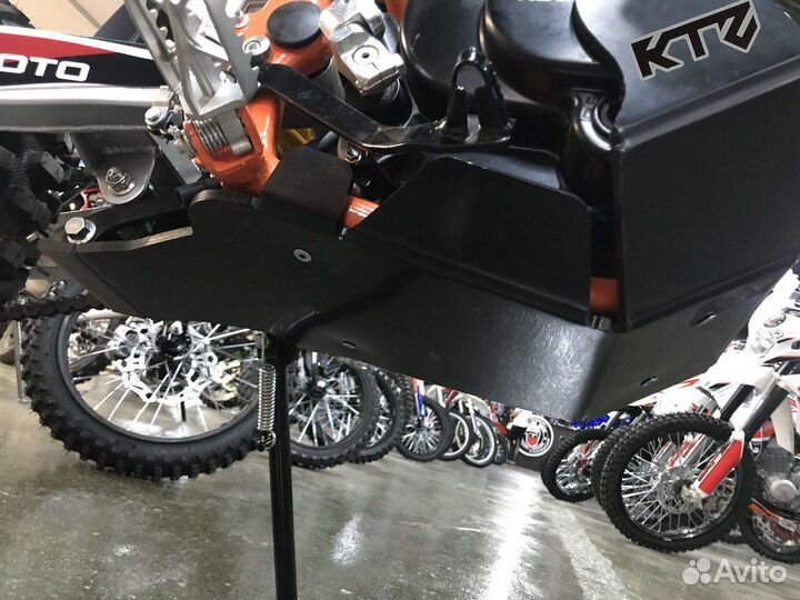 Защита картера и прогрессии Regulmoto Athlete 19 1