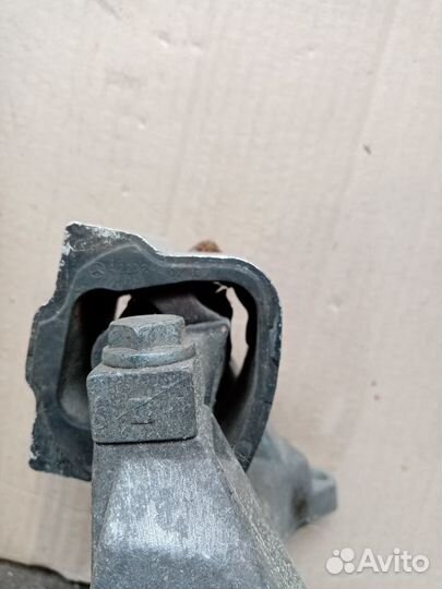 Подушка АКПП Mersedes W220