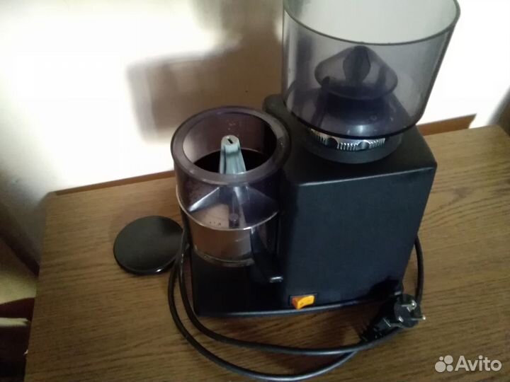 Профессиональная кофемолка obel milano junior