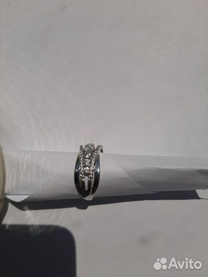 Серебряное кольцо