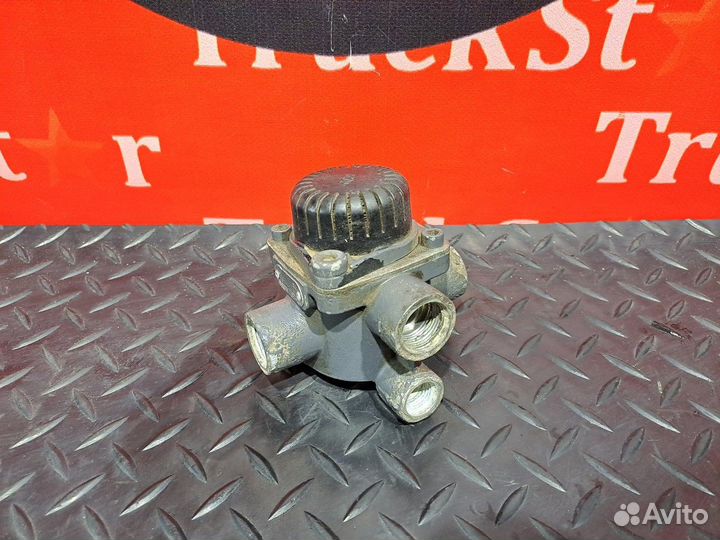 Клапан ускорительный Daf XF106