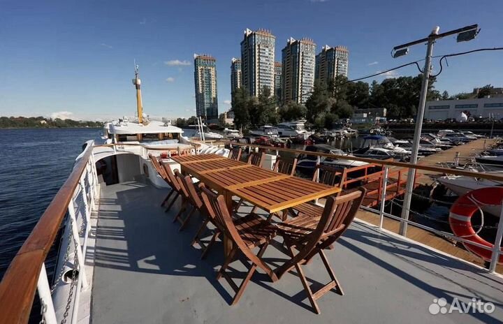 Теплоход Ласточка