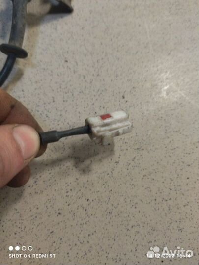 Датчик abs задний левый Hyundai Solaris 1