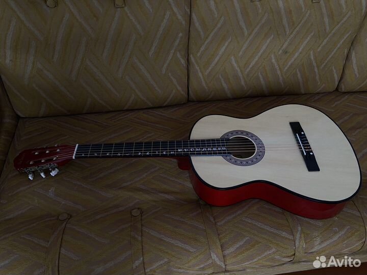 Гитара классическая
