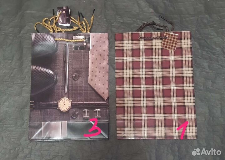 Пакеты новые подарочные