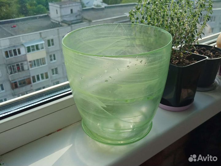 Горшок стеклянный