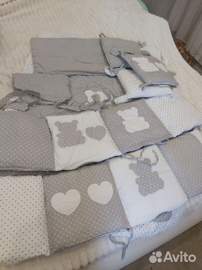 Комплект в детскую кроватку