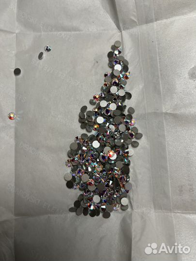 Стразы swarovski клеевые 20ss, 14 граней (2058)