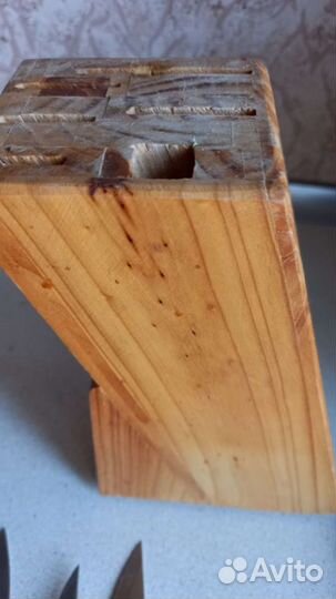 Набор кухонных ножей с подставкой