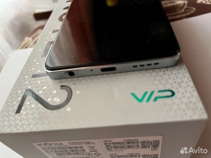 Infinix Note 12 VIP, 8/256 ГБ