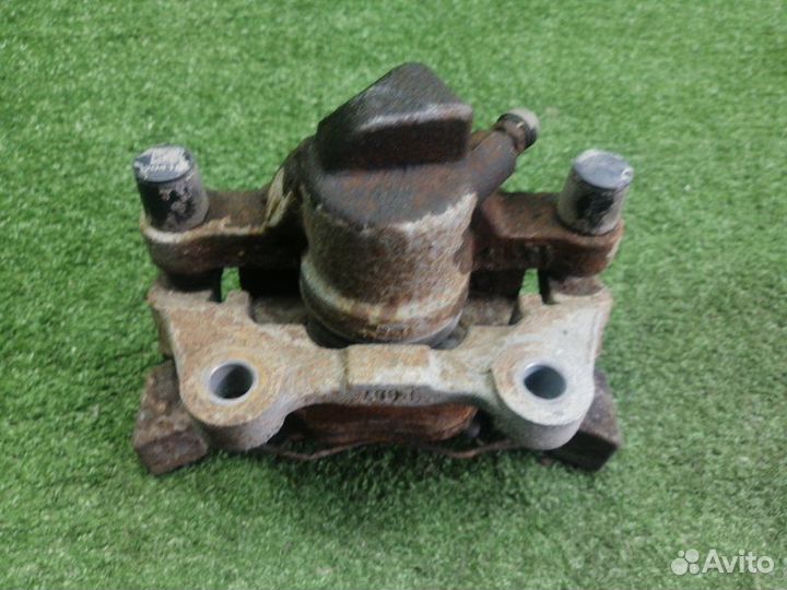 Суппорт задний левый Mercedes Glk