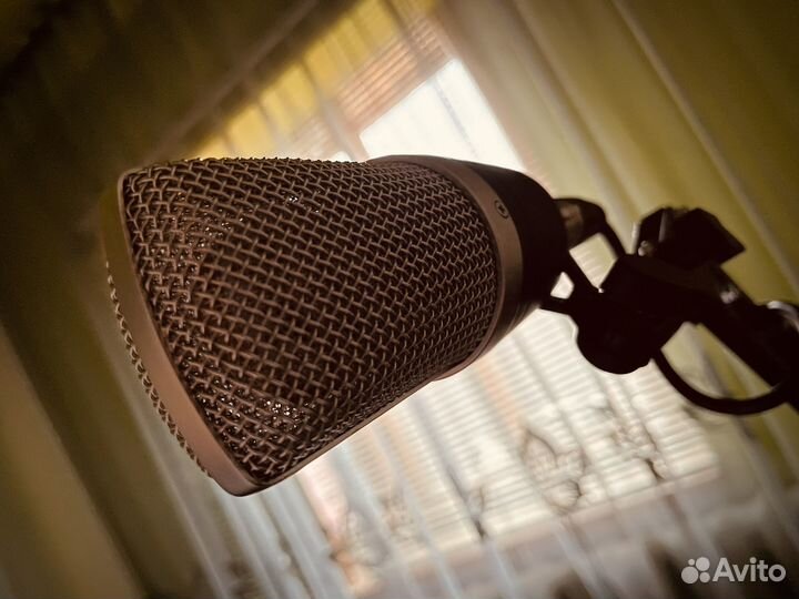 Студийный конденсаторный микрофон Alctron MC410