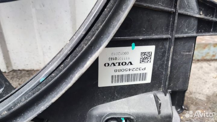 Вентилятор охлаждения Volvo XC60 32339488