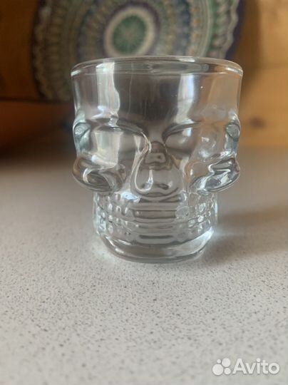 Стопки в форме черепа