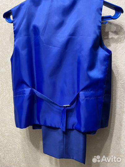 Костюм для мальчика новый,рост 164 170