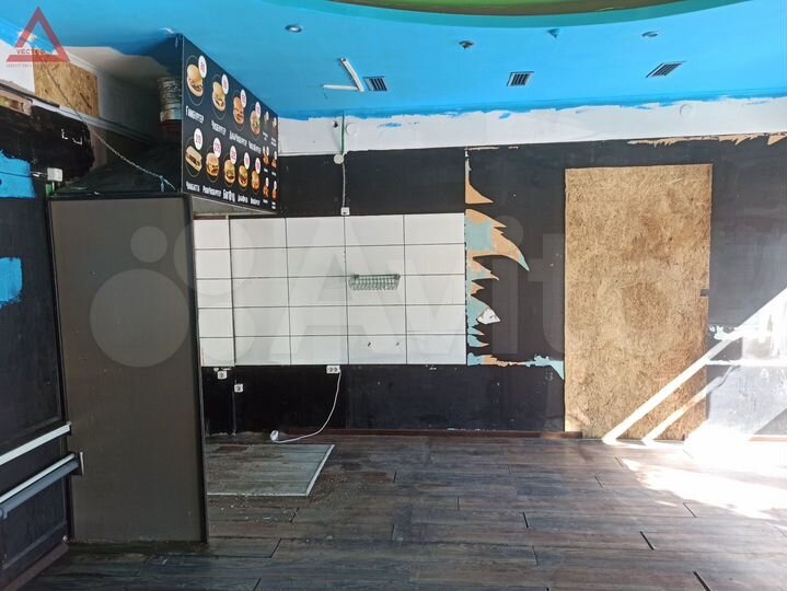 Торговое на стометровке