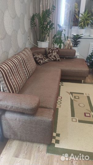 Большой угловой диван раскладной бу