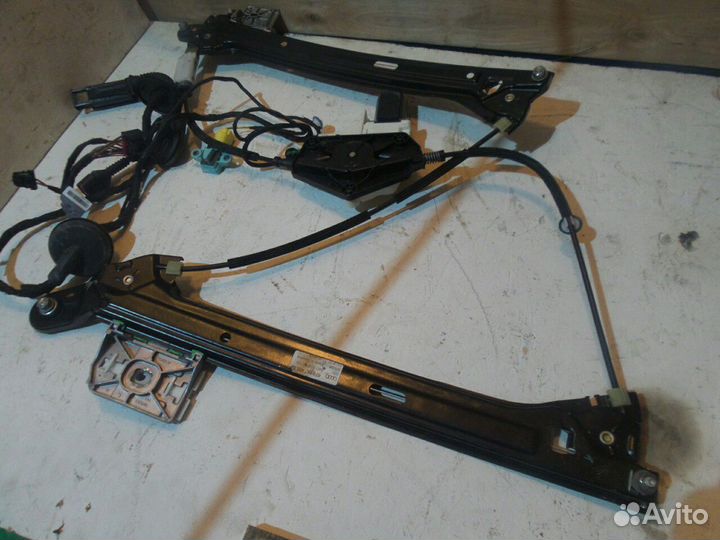 Стеклоподъемник перед правой audi A5 8T Sportback