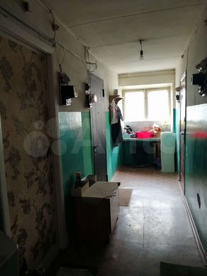 Комната 11 м² в 5-к., 2/4 эт.