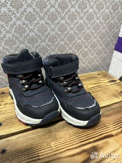 Ботинки для мальчика 23
