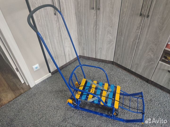 Детские санки с колесами
