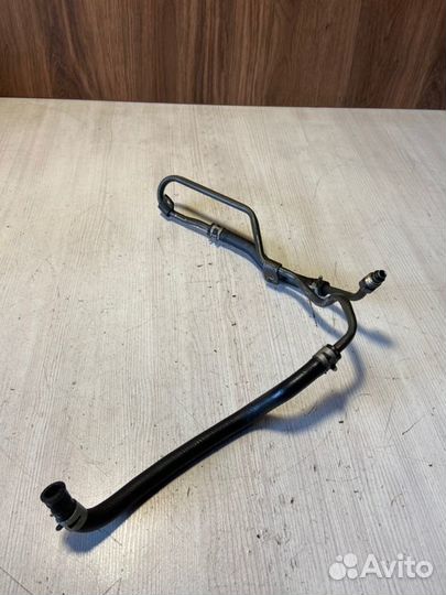 Трубка гура Mitsubishi Pajero V60 4M41