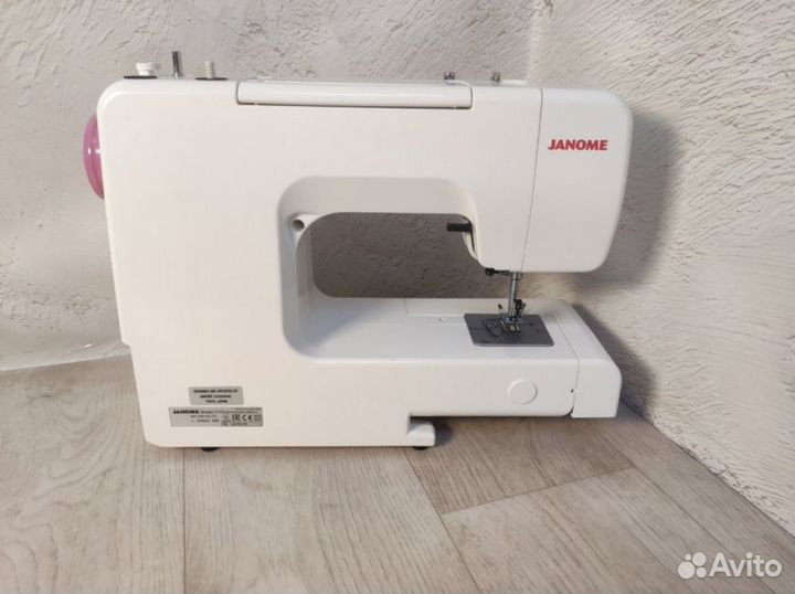 Швейная машина Janome 311PG, белый/розовый