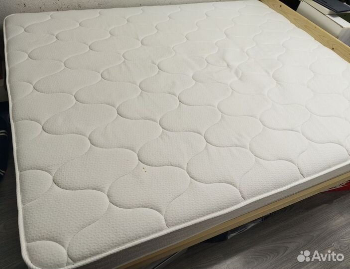 Матрас 160х200 бу