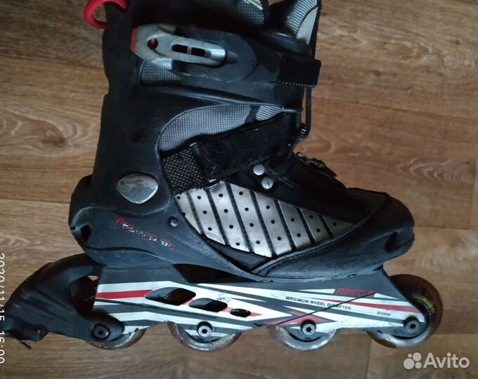 Коньки роликовые