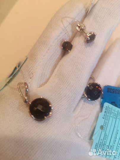 Серебряные украшения новые