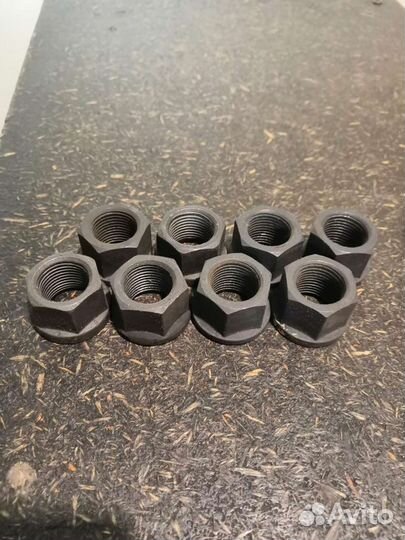 Гайка колёсная