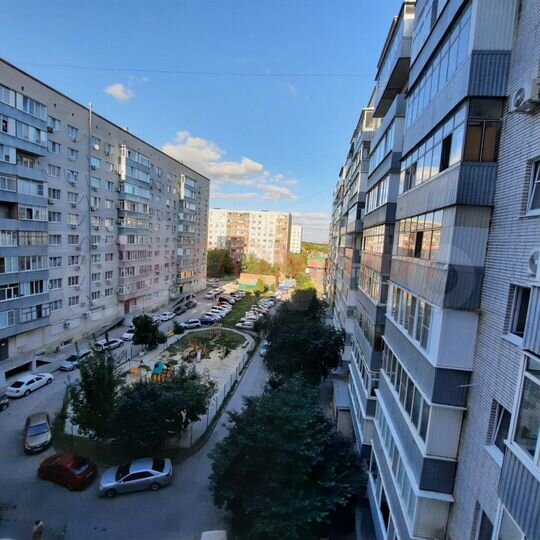2-к. квартира, 75 м², 6/10 эт.