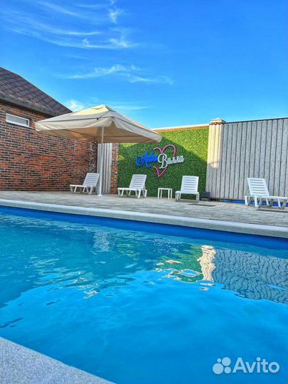 Коттедж посуточно,баня на дровах,тёплый бассейн