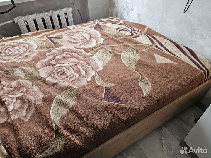 Парящая кровать