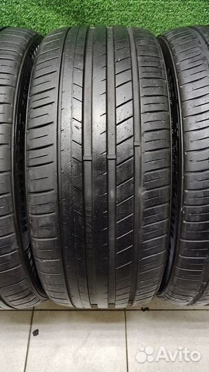 Habilead Headking S2000 235/45 R19